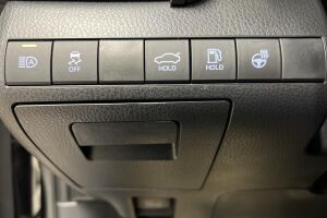 Toyota Camry esikatselu 14