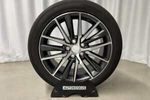 Toyota Camry esikatselu 16