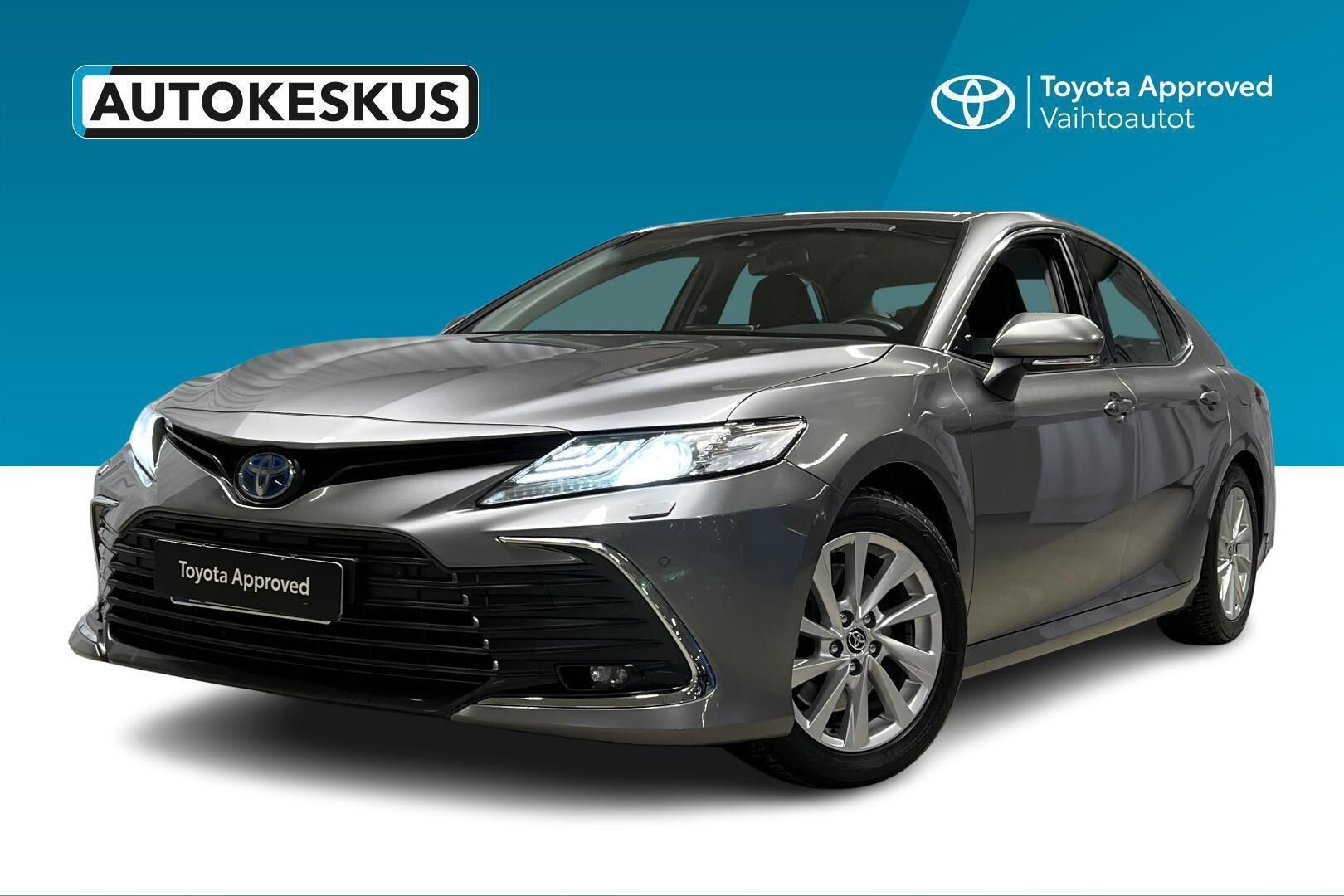 Toyota Camry iso kuva 18