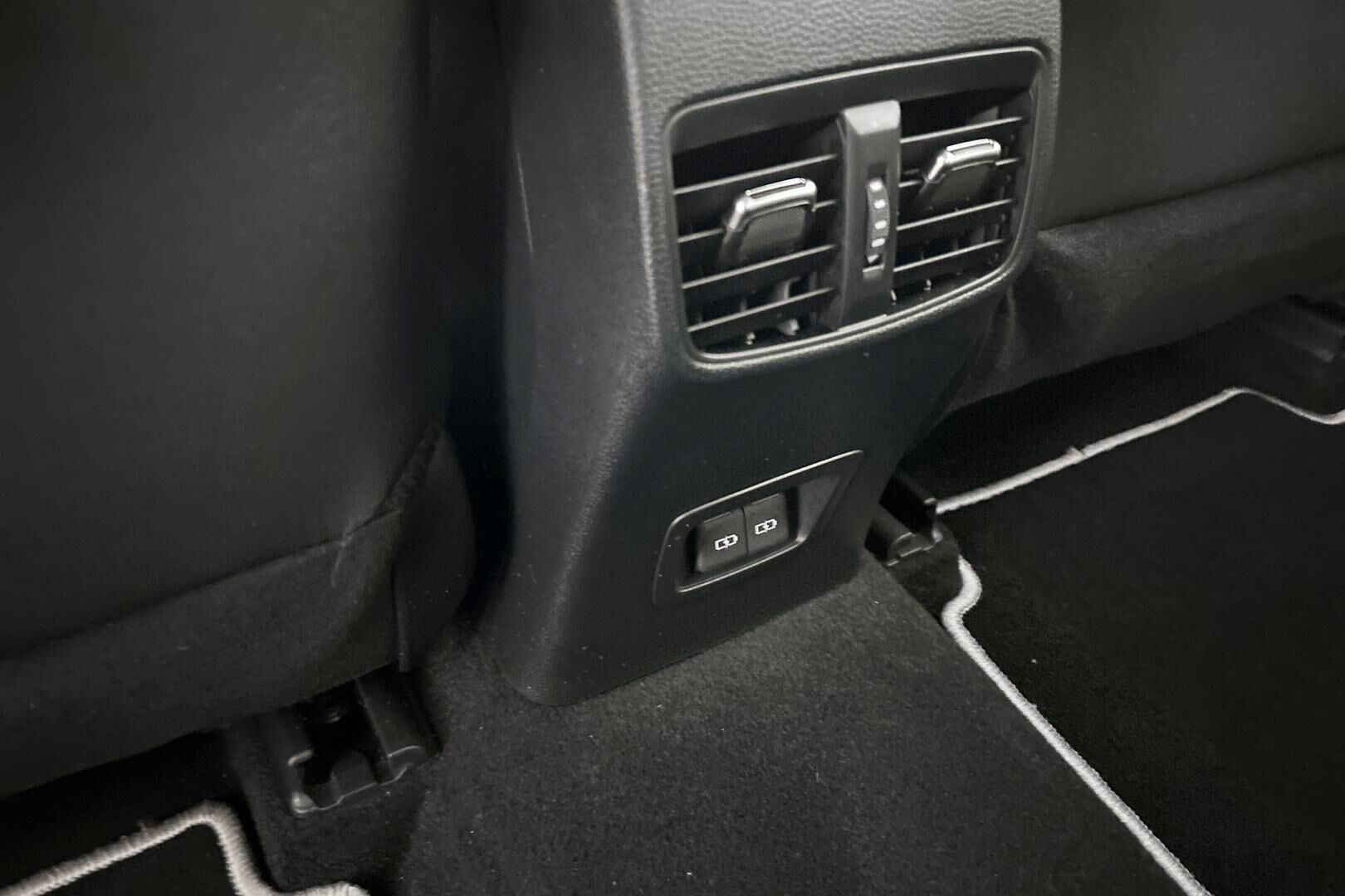 Toyota Corolla iso kuva 14