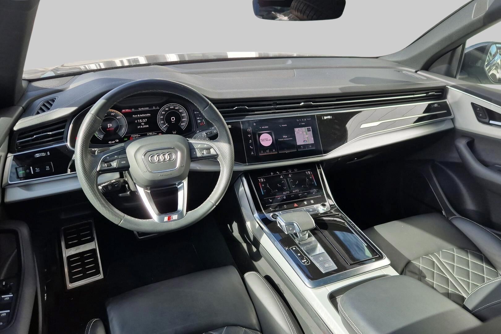 Audi Q8 iso kuva 2
