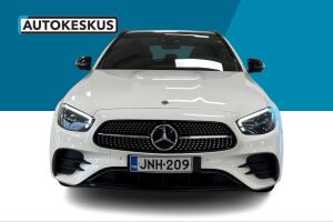 Mercedes-Benz E esikatselu 2