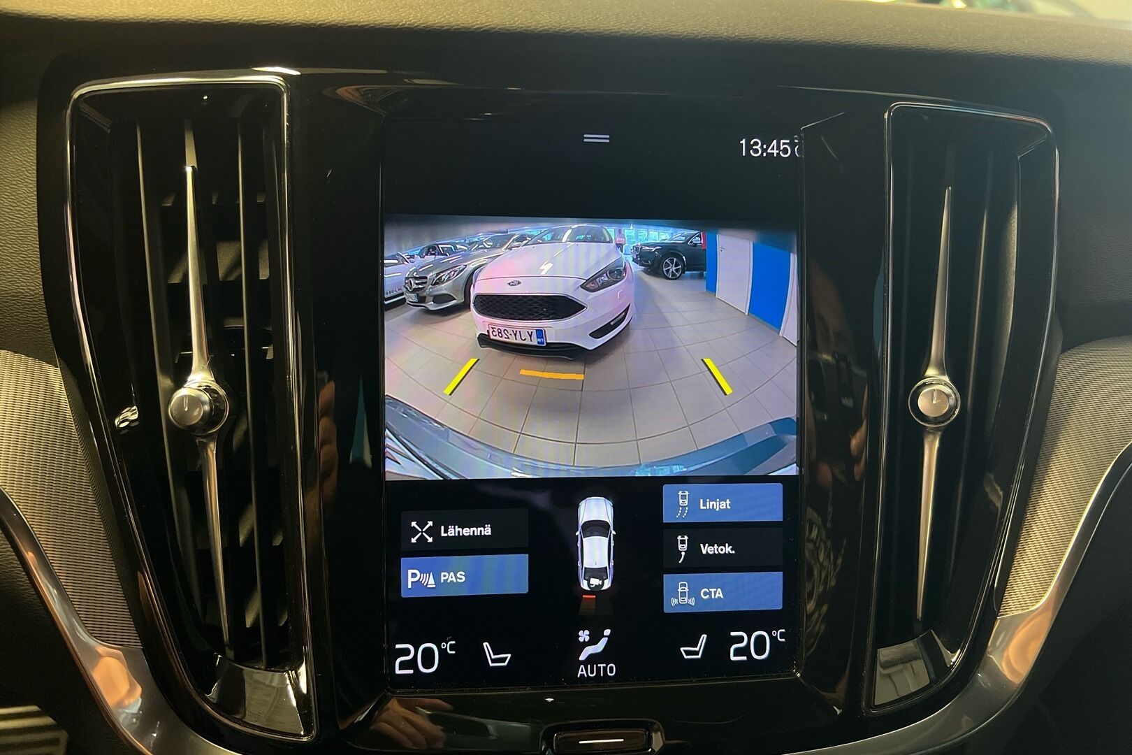 VOLVO S60 iso kuva 12