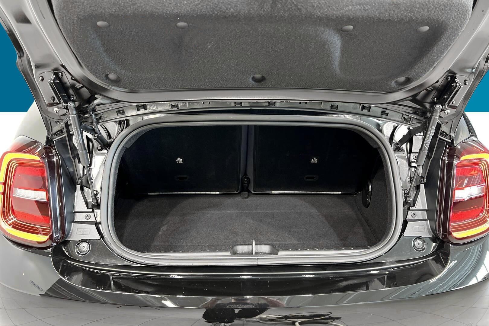 FIAT 500E iso kuva 12