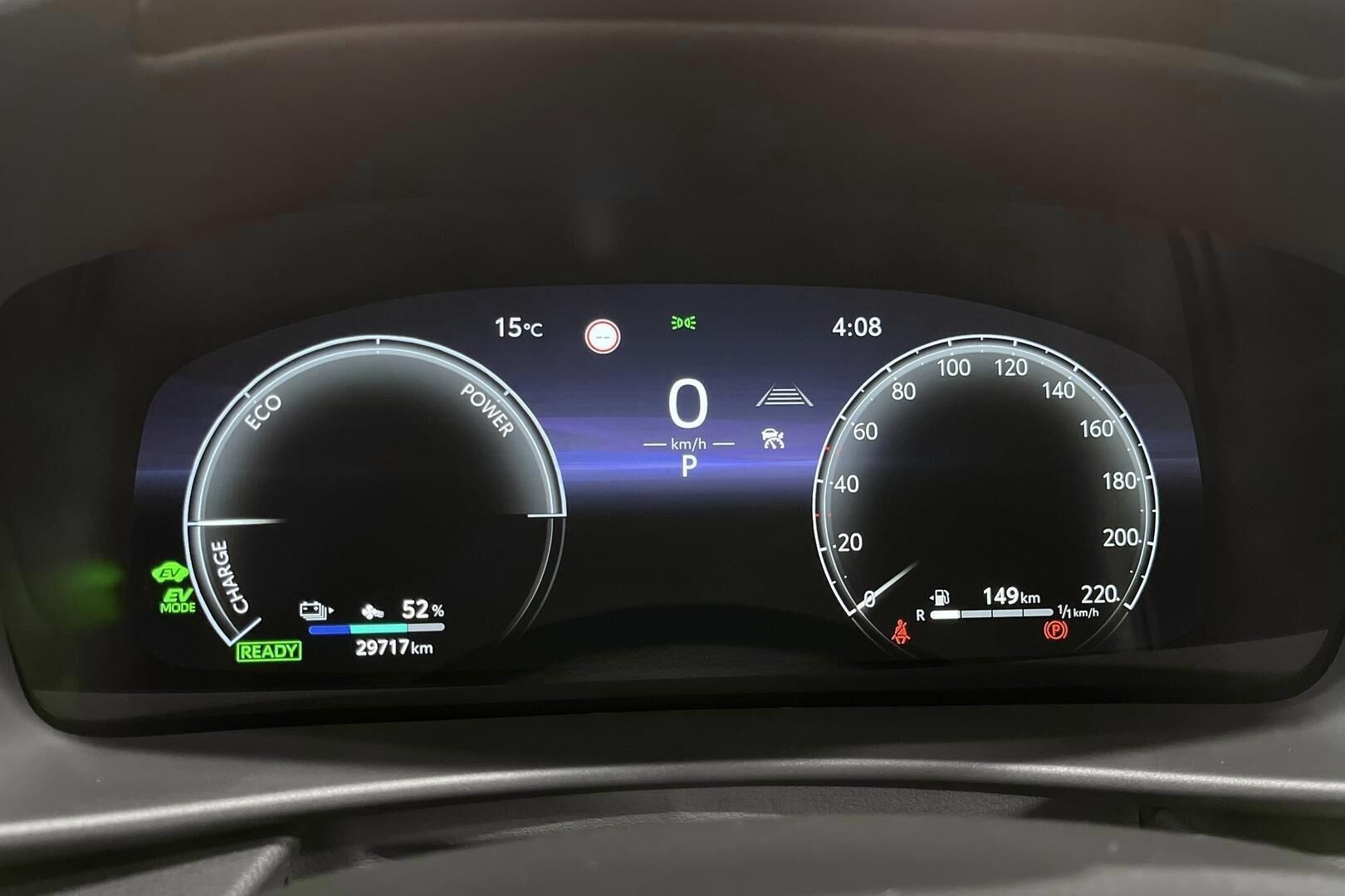 Toyota C-HR iso kuva 13