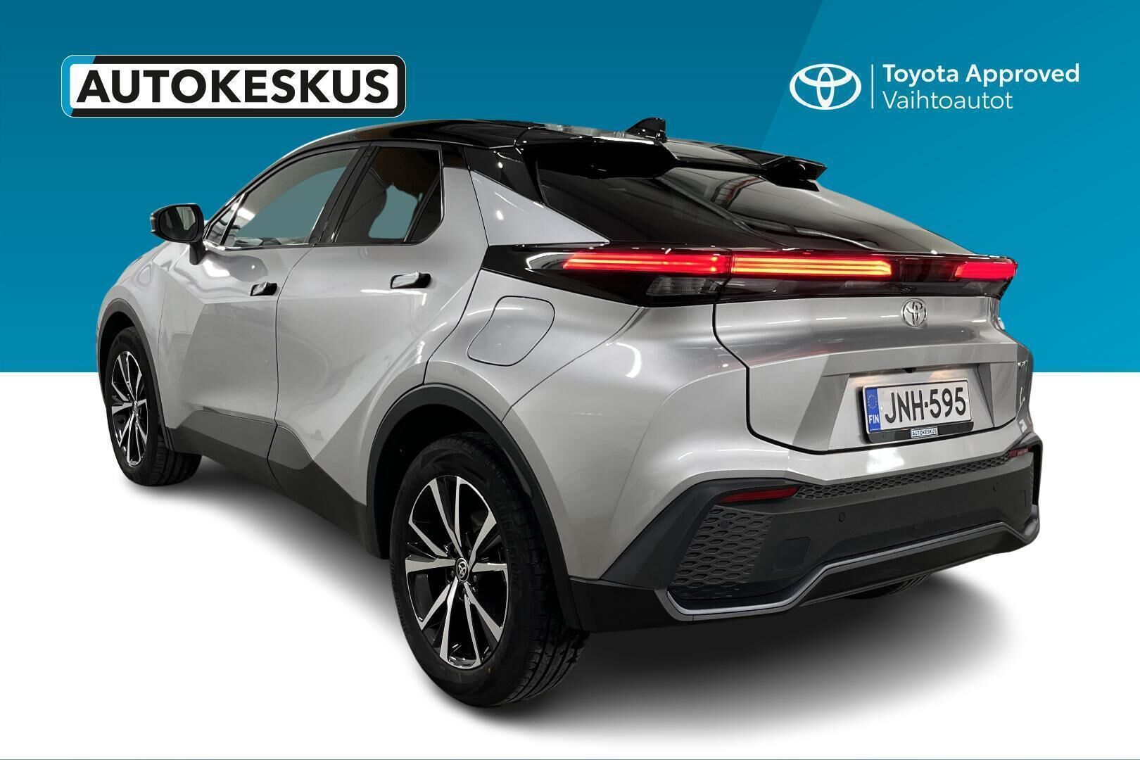 Toyota C-HR iso kuva 6