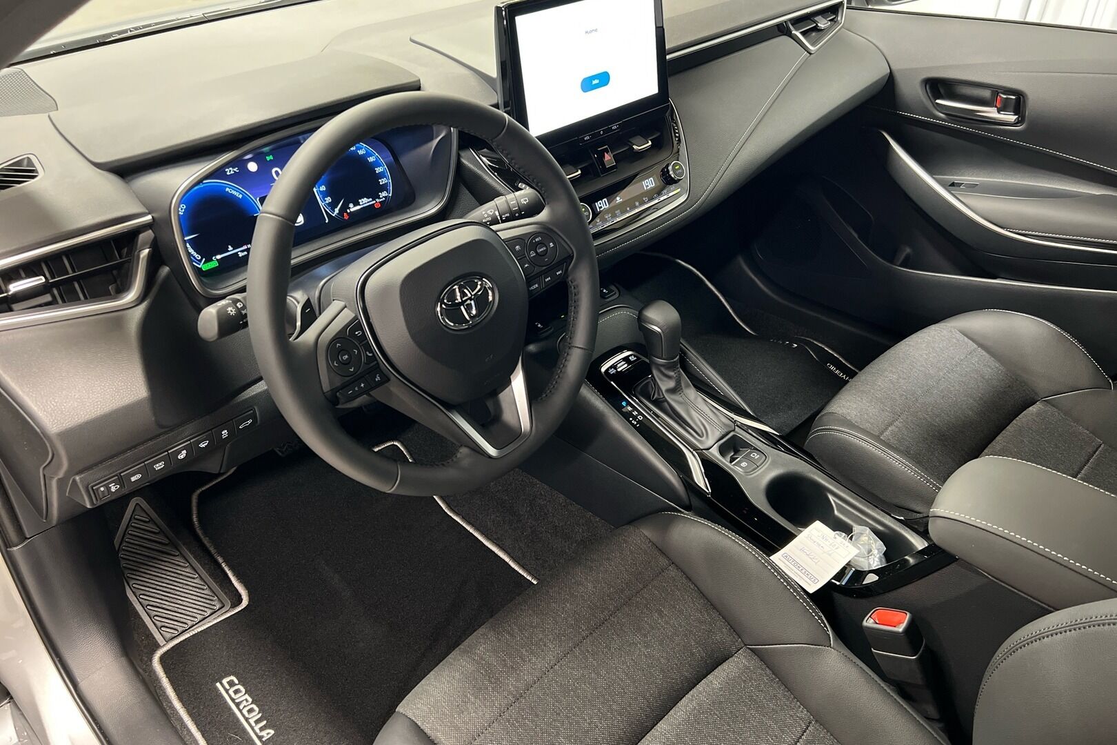 Toyota Corolla iso kuva 6