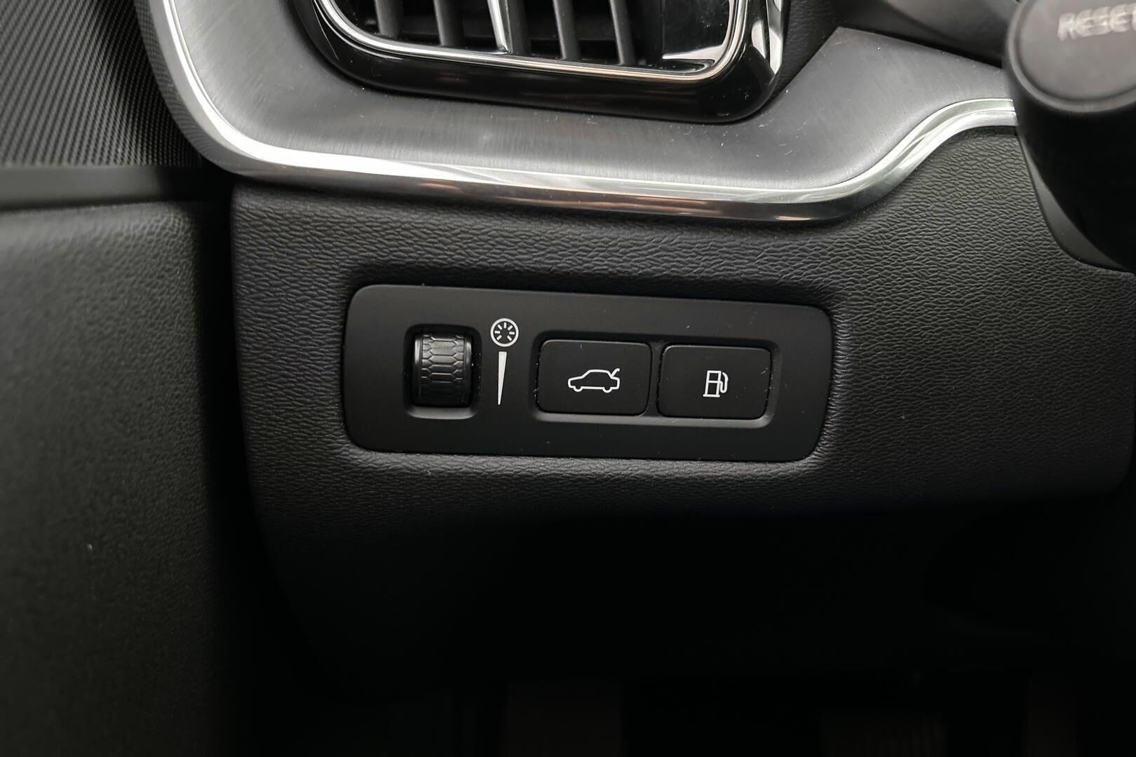 Volvo XC60 iso kuva 20