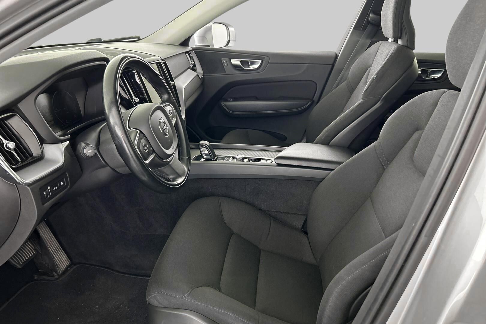 Volvo XC60 iso kuva 4