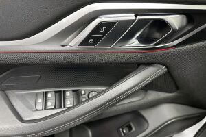 BMW i4 esikatselu 21