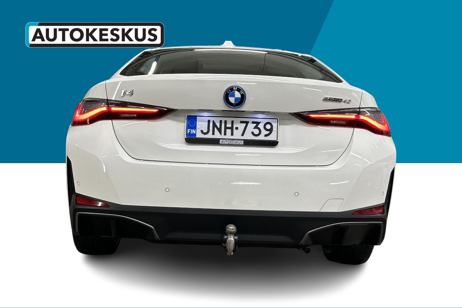 BMW i4 iso kuva 5