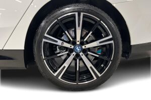 BMW 5-sarja esikatselu 12