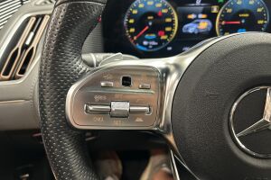 Mercedes-Benz EQC esikatselu 22
