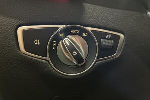 Mercedes-Benz EQC esikatselu 23