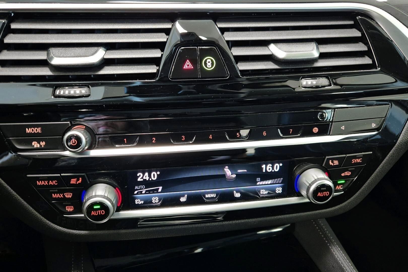 BMW 5-SARJA iso kuva 15