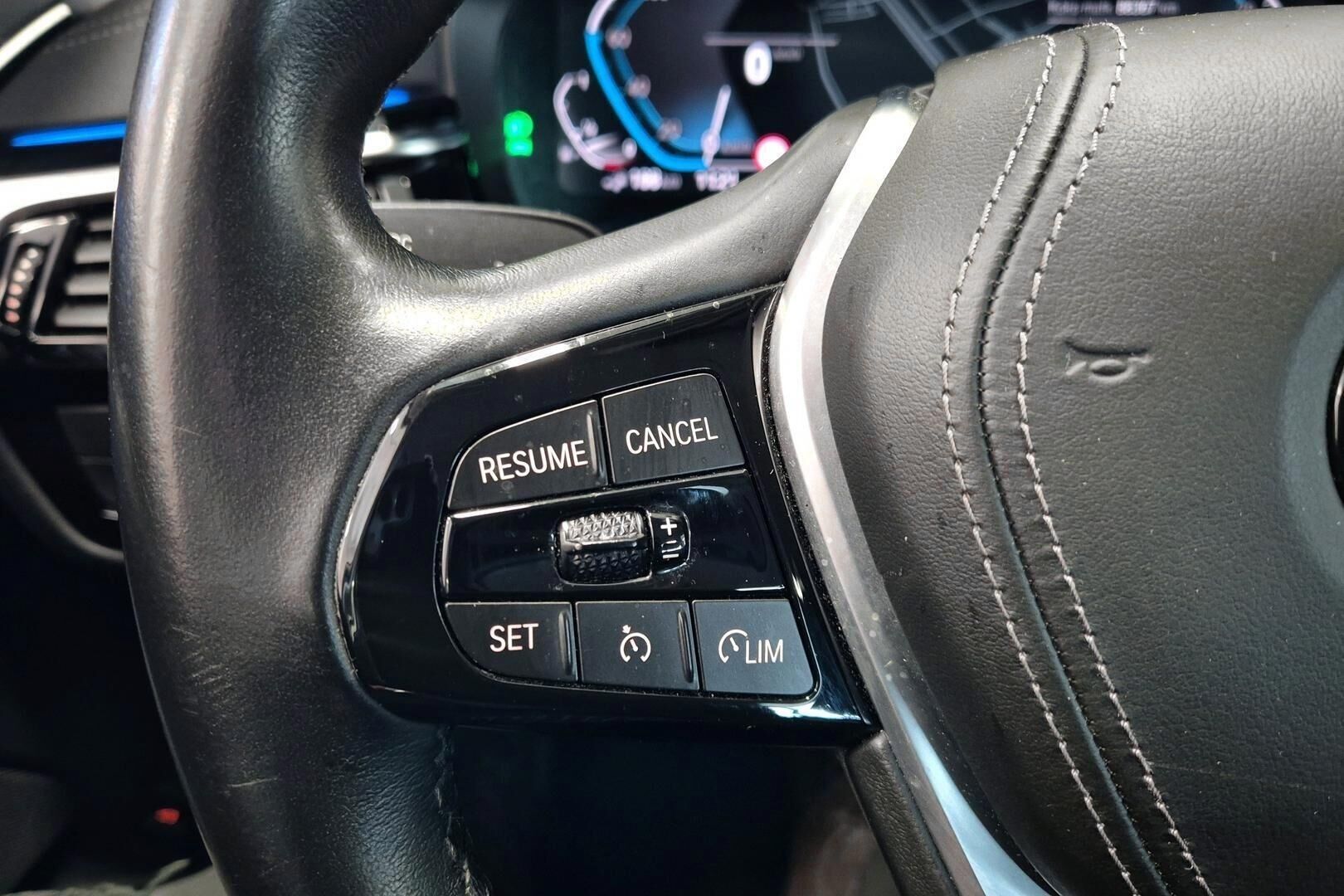 BMW 5-SARJA iso kuva 18