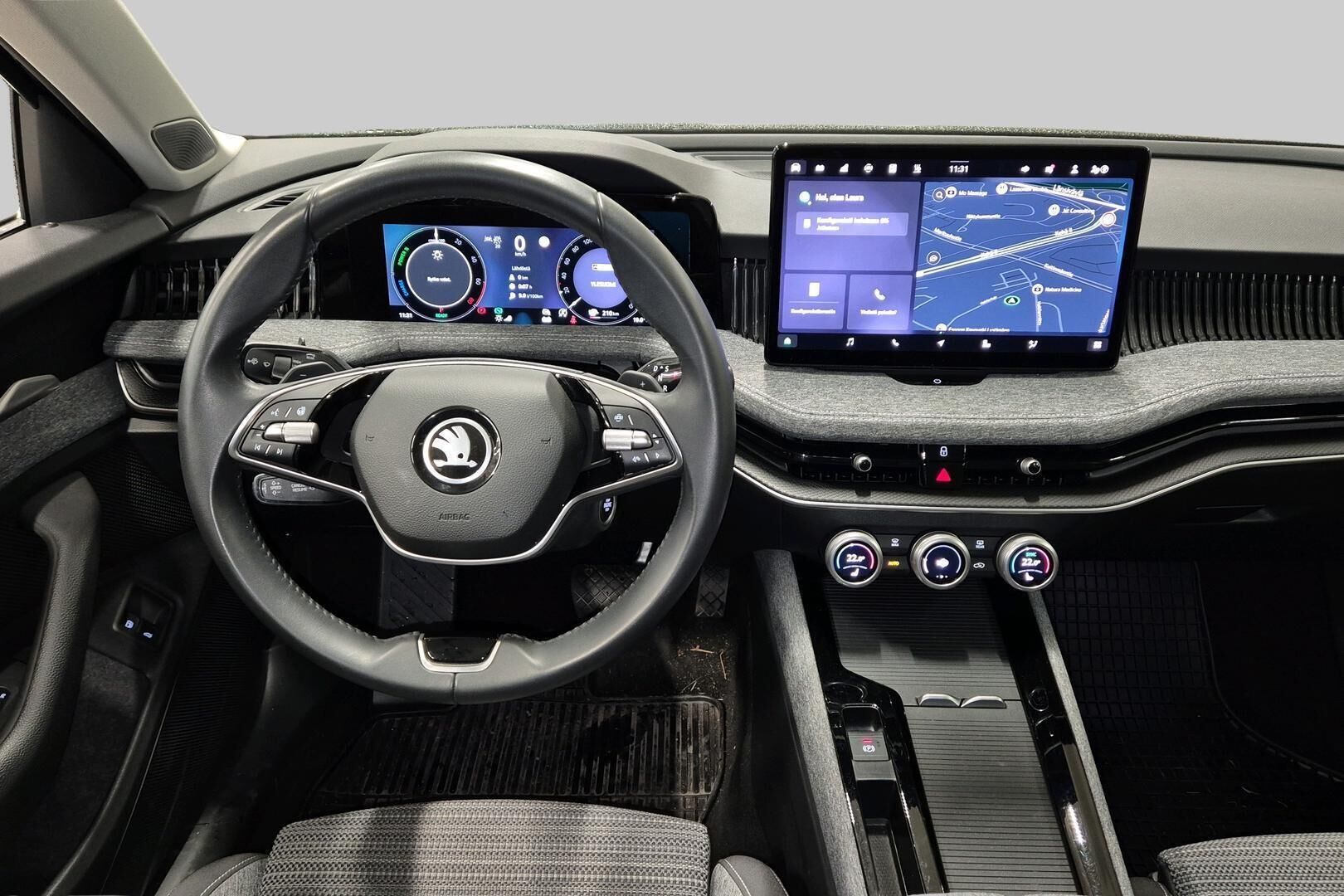 Skoda Superb iso kuva 2