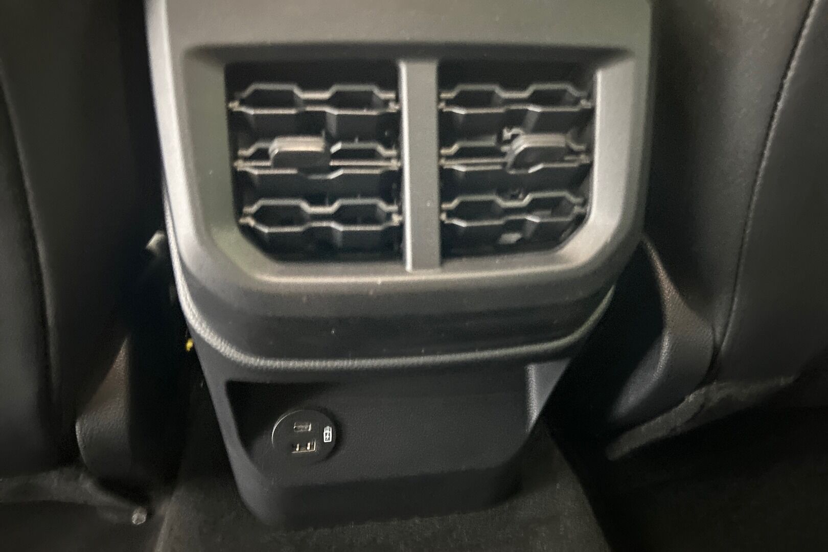Ford Ranger iso kuva 25
