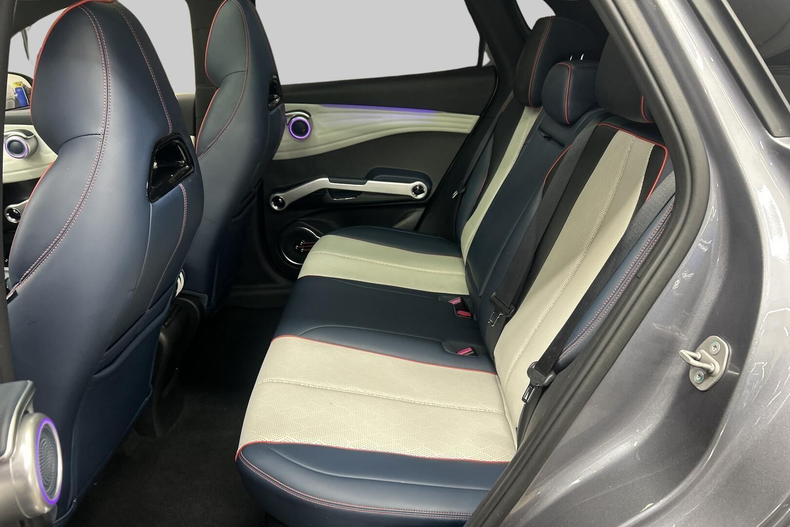 BYD Atto 3 iso kuva 10