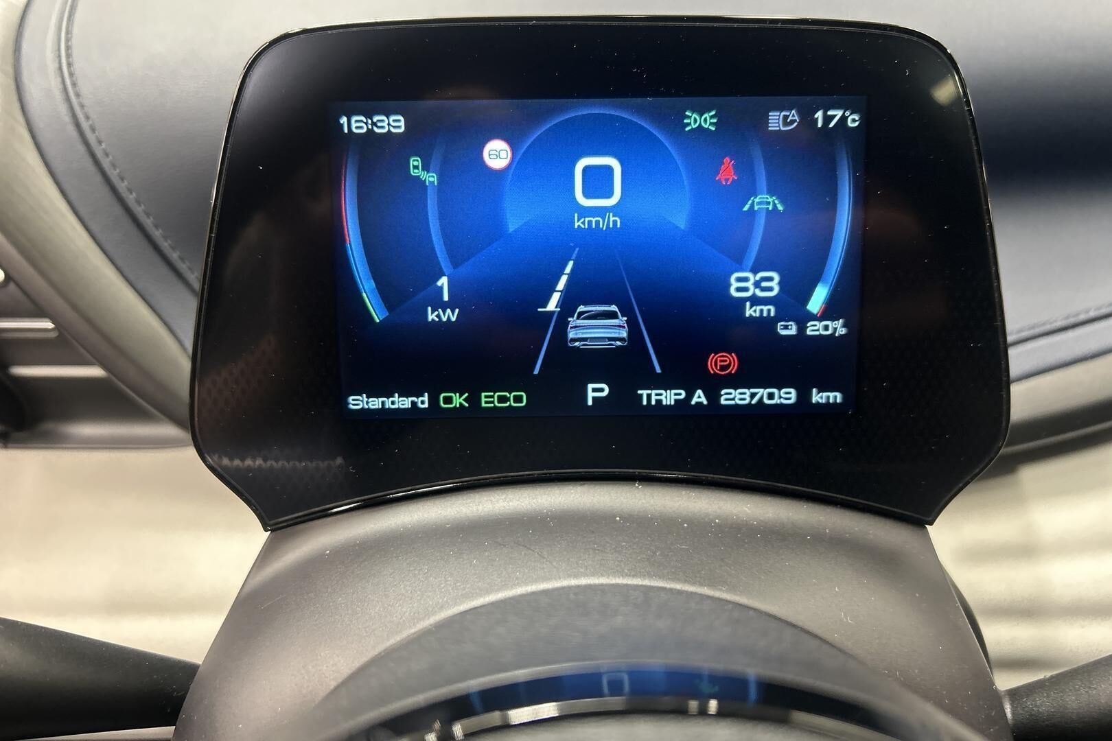 BYD Atto 3 iso kuva 17