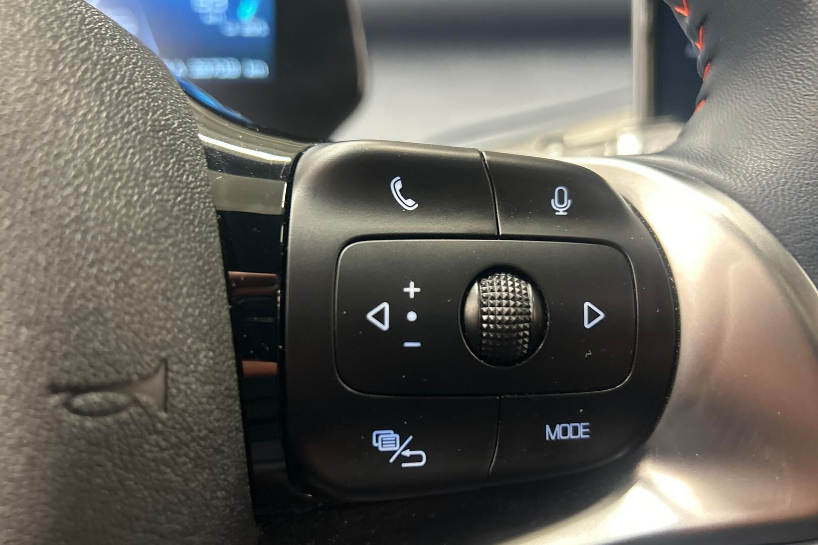 BYD Atto 3 iso kuva 20