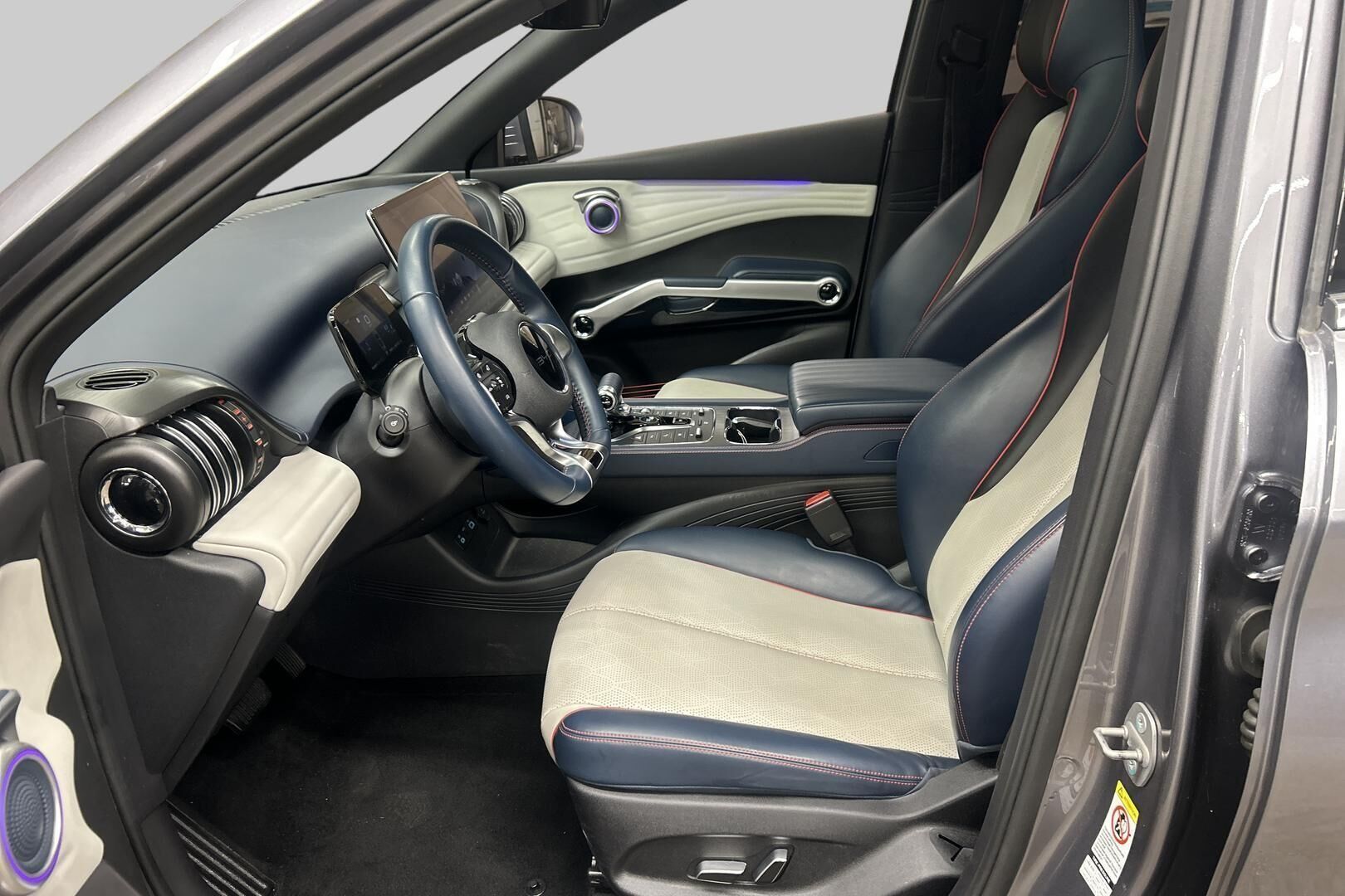 BYD Atto 3 iso kuva 9