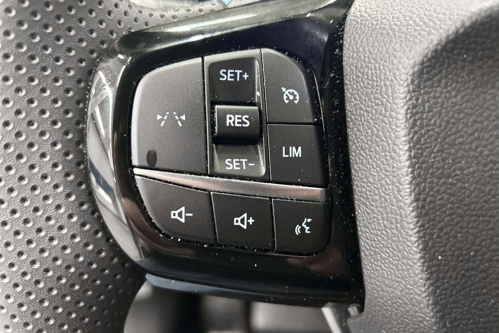 Ford Puma iso kuva 15