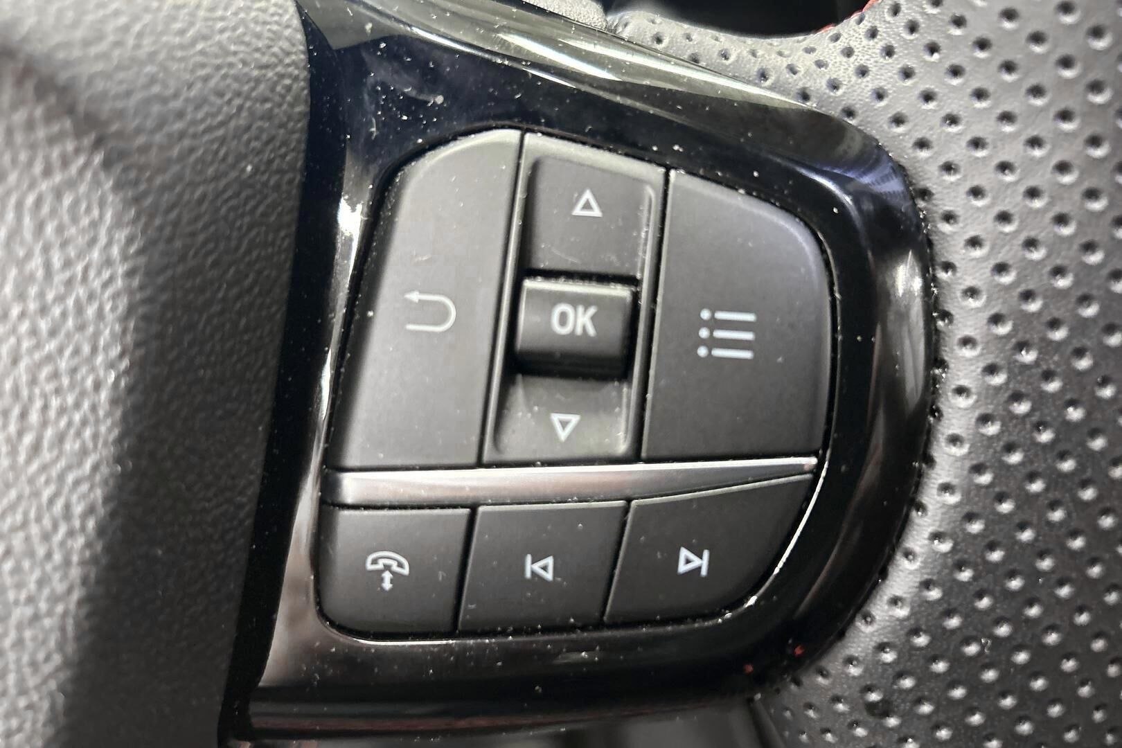 Ford Puma iso kuva 16