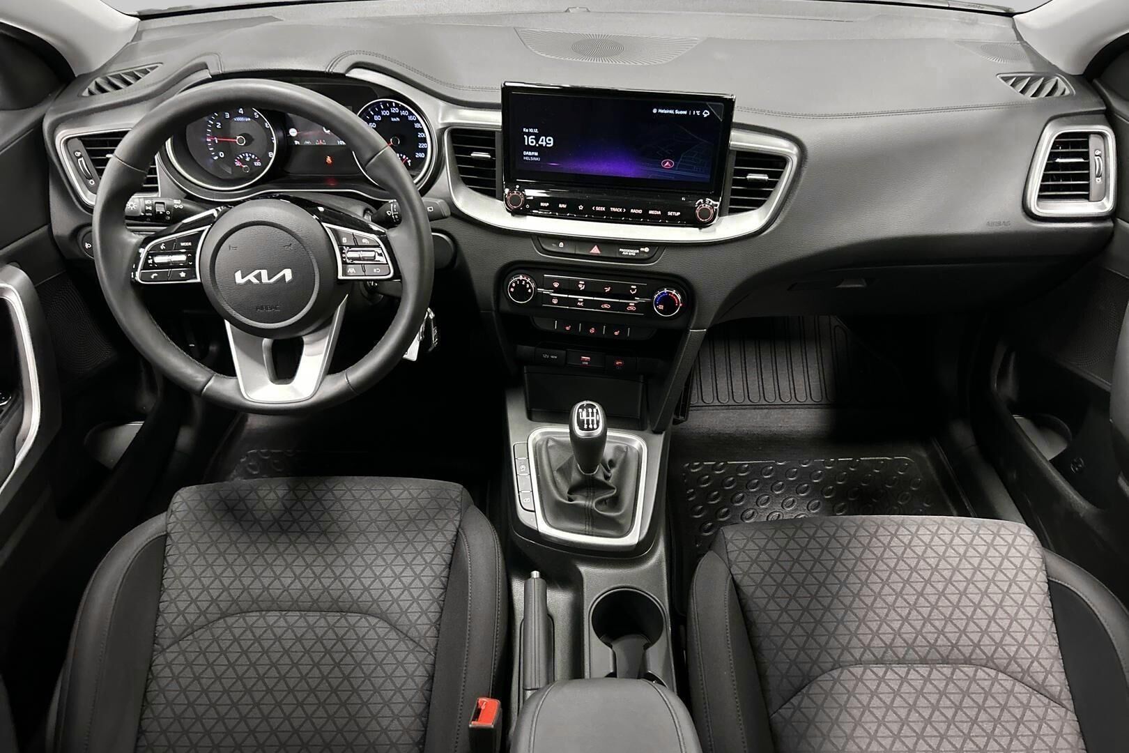 Kia Ceed iso kuva 26