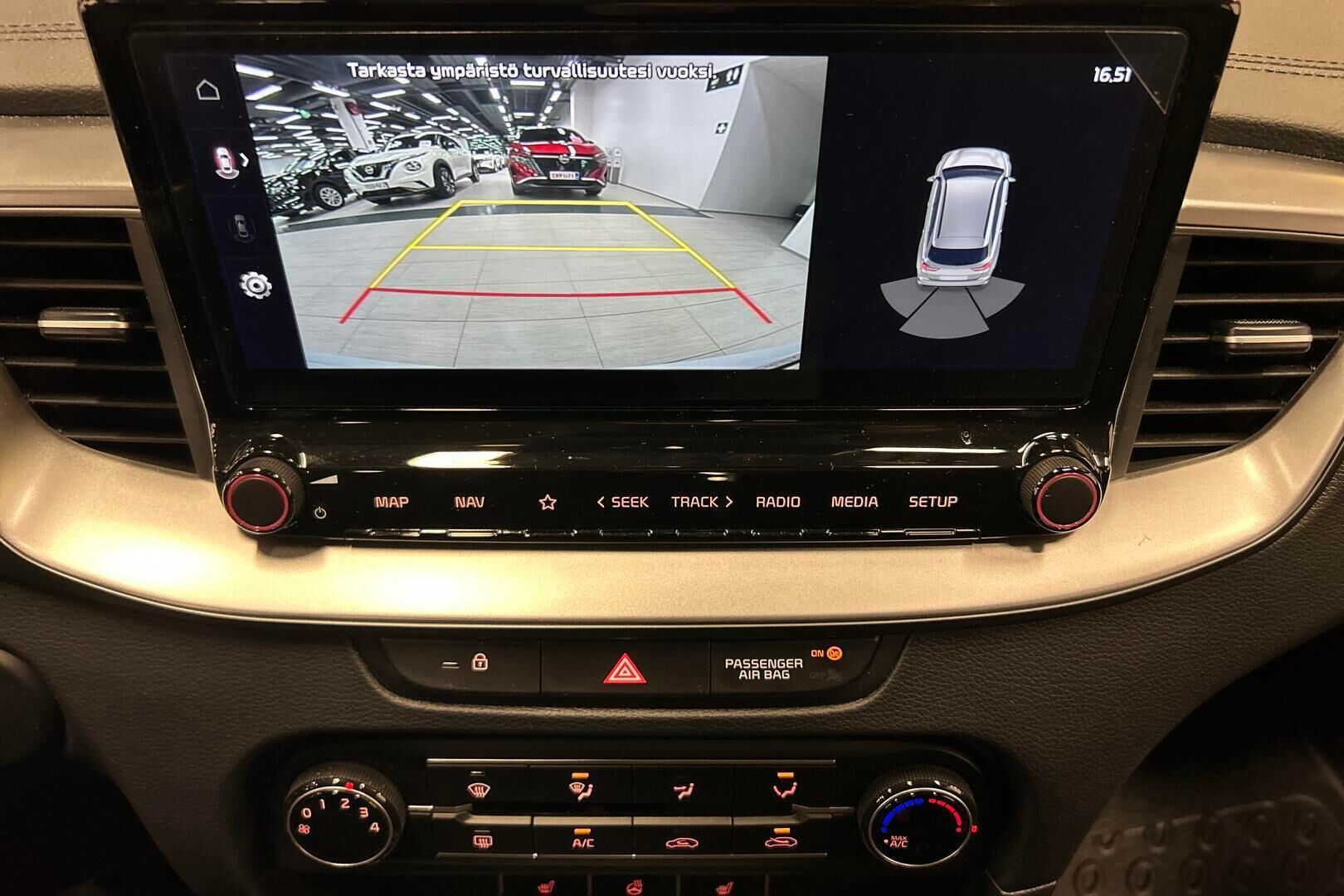 Kia Ceed iso kuva 11