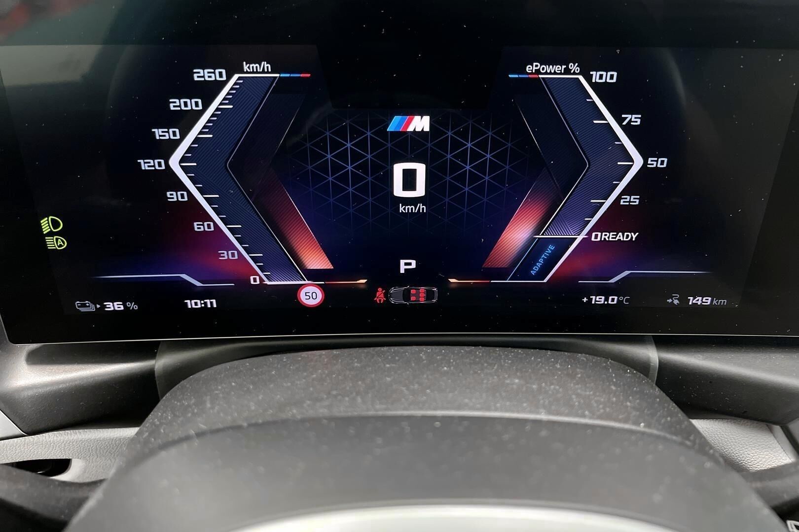 BMW i4 iso kuva 13