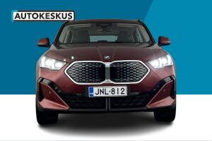 BMW iX2 esikatselu 1