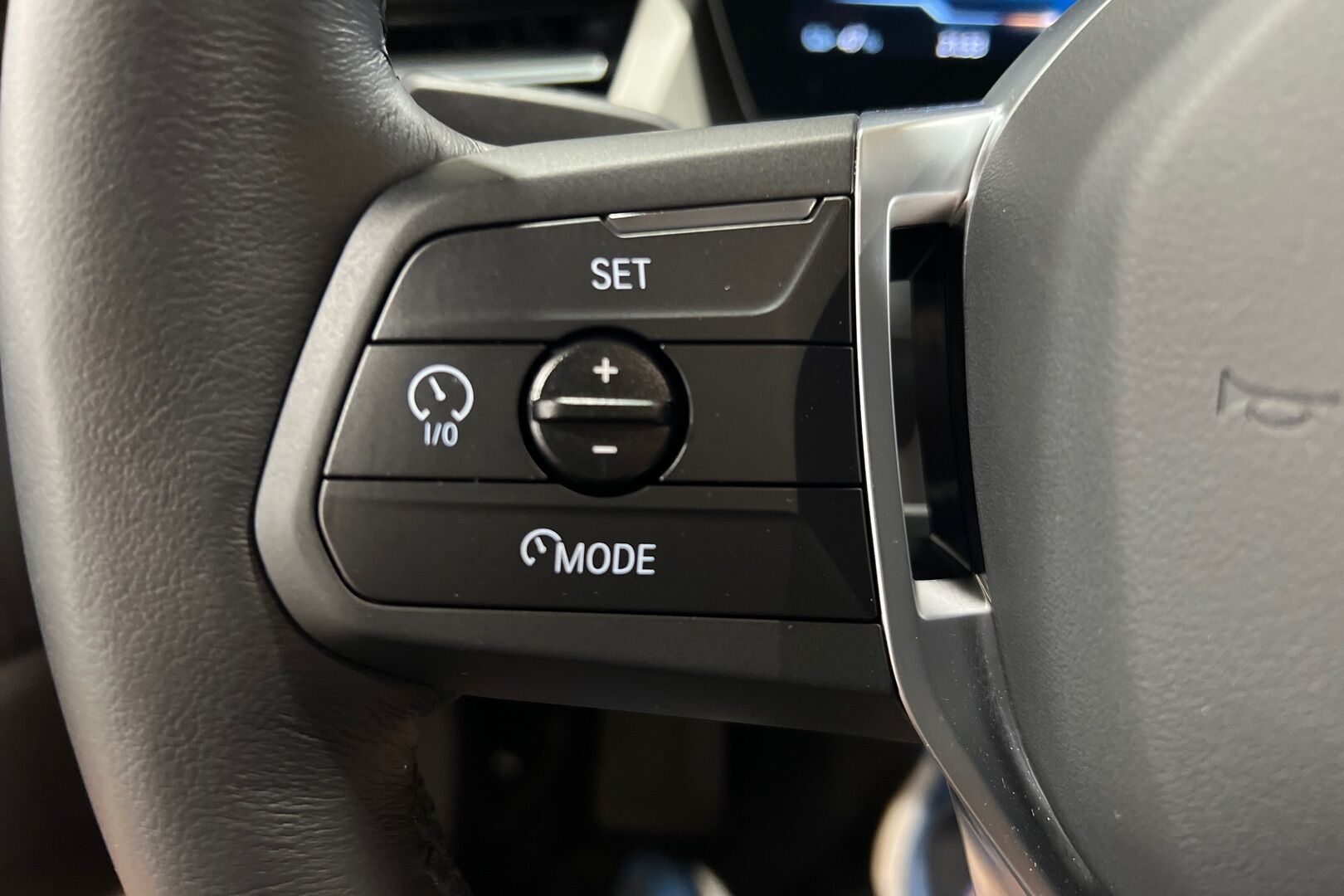 BMW iX2 iso kuva 17