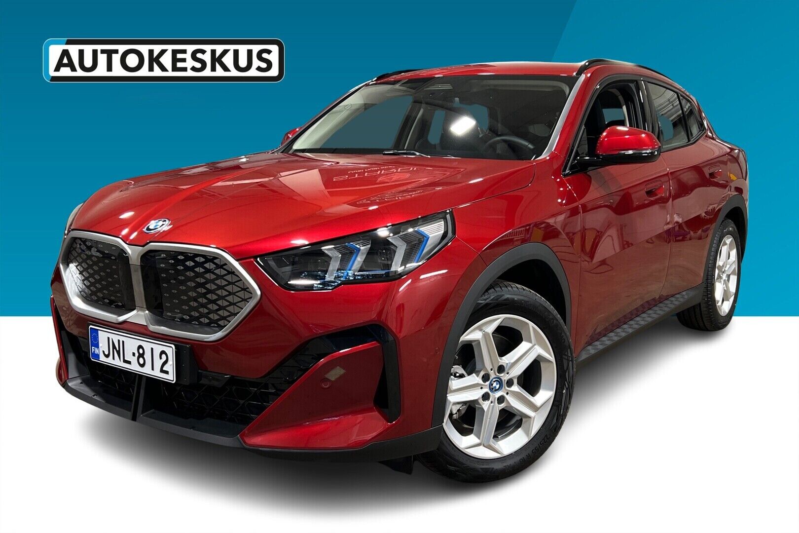 BMW iX2 iso kuva 2
