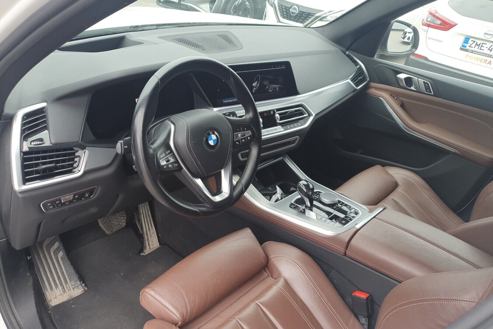 BMW X5 iso kuva 1