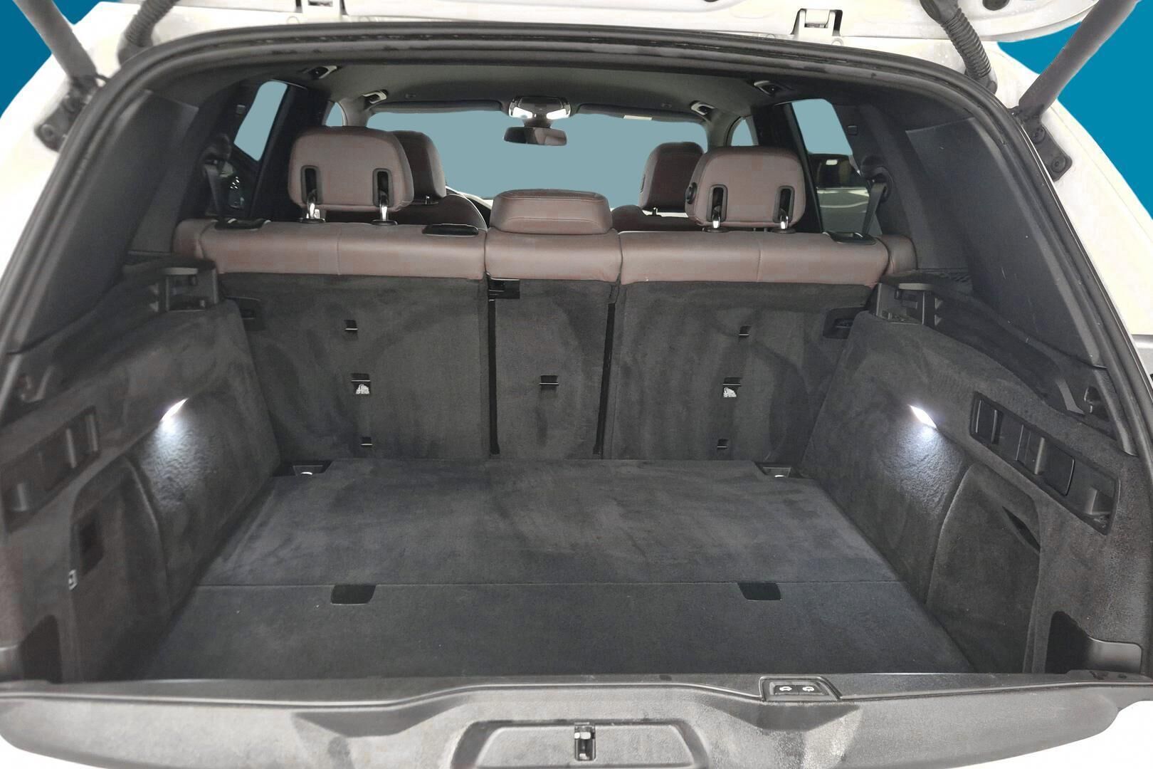 BMW X5 iso kuva 6
