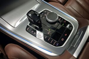 BMW X5 esikatselu 10
