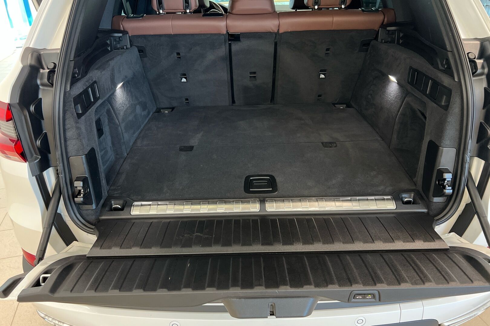 BMW X5 iso kuva 9