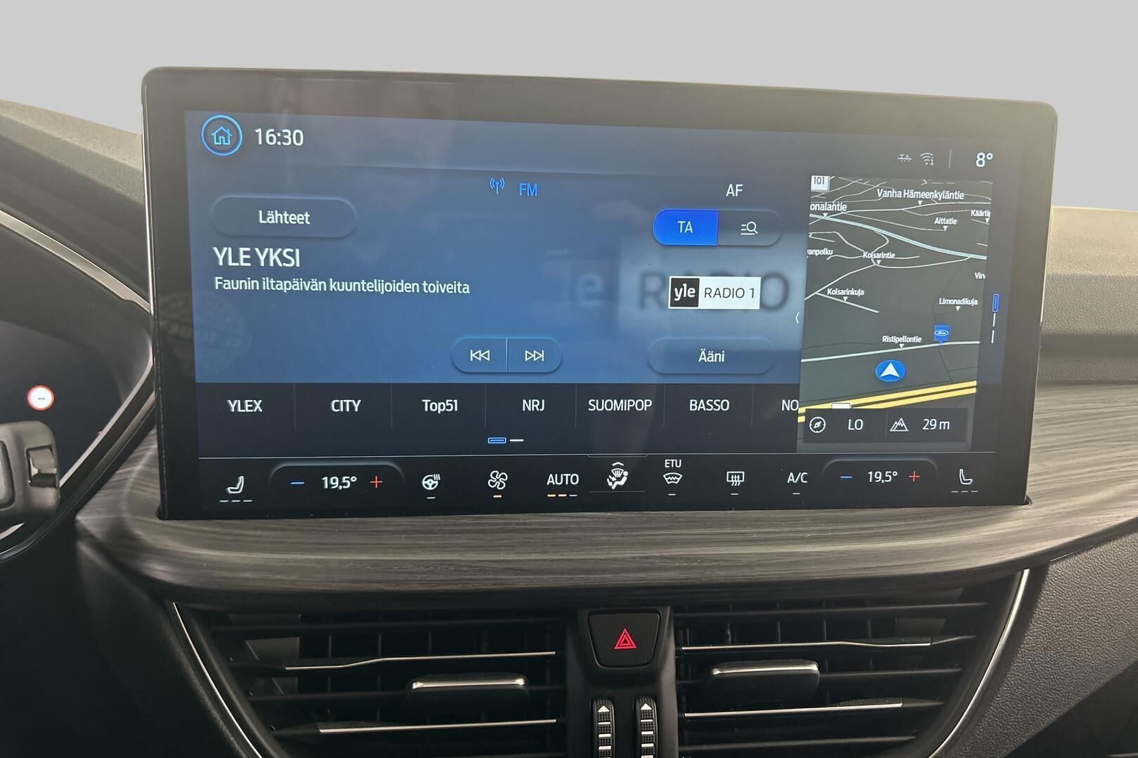 Ford Kuga iso kuva 15