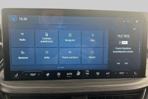 Ford Kuga esikatselu 16