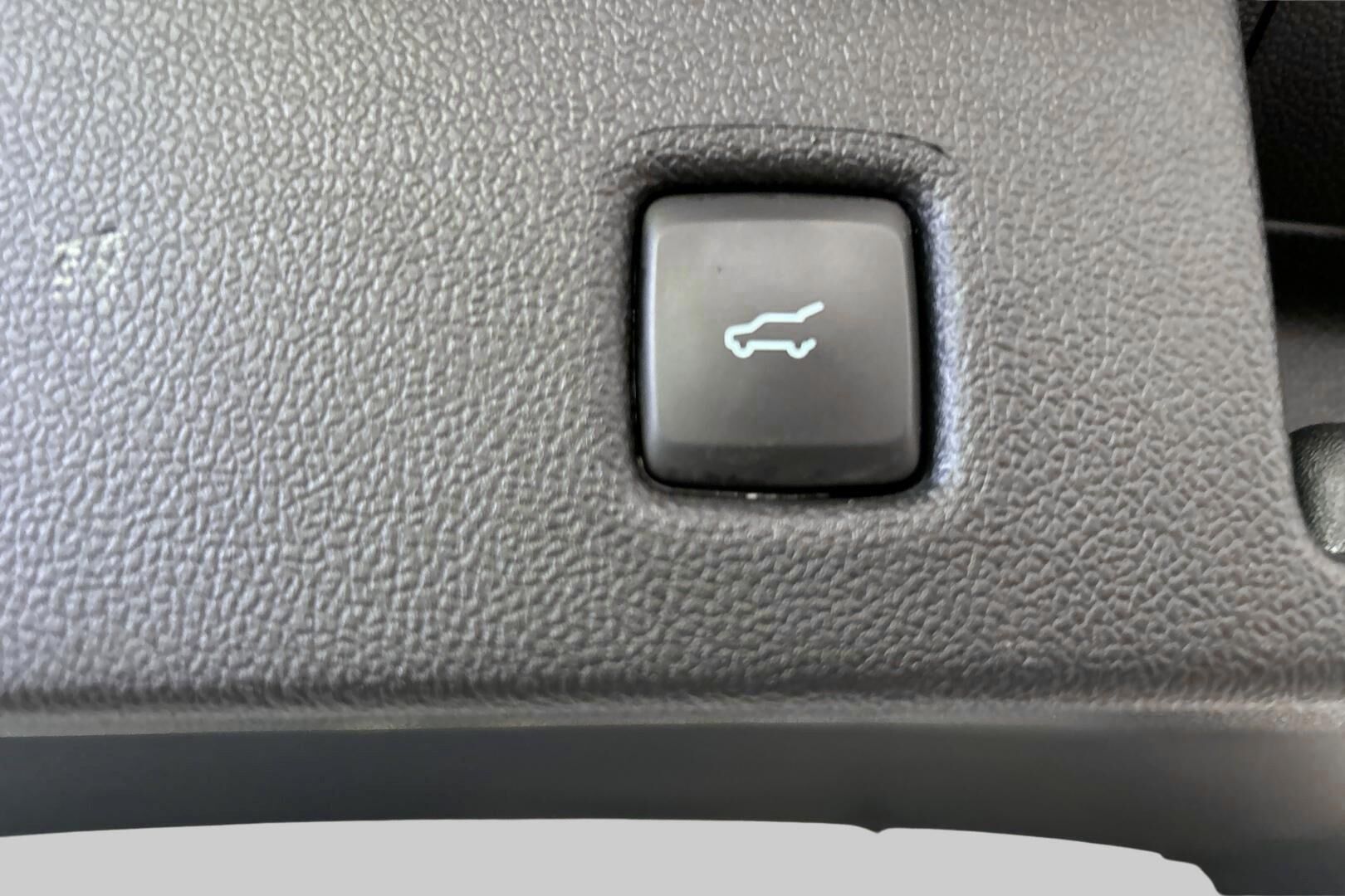 Ford Kuga iso kuva 13