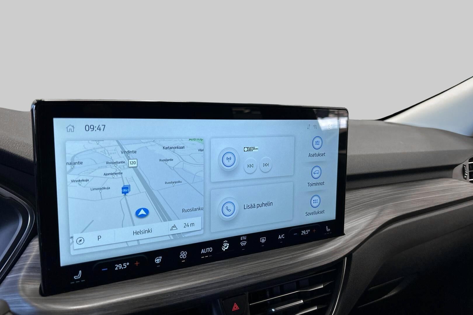 Ford Kuga iso kuva 17