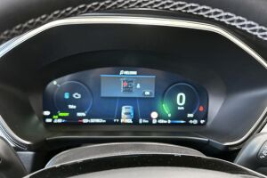 Ford Kuga esikatselu 19