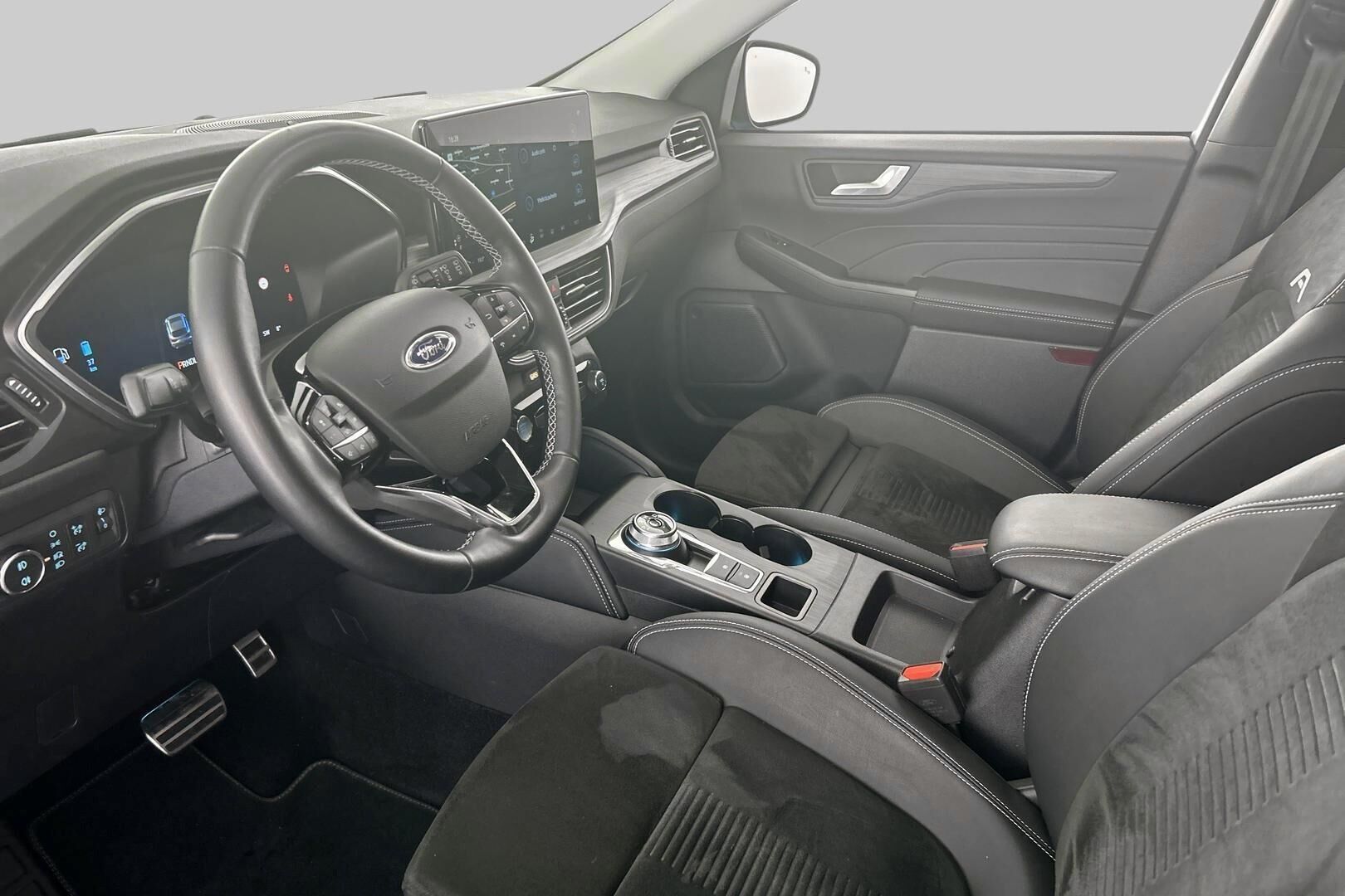 Ford Kuga iso kuva 8