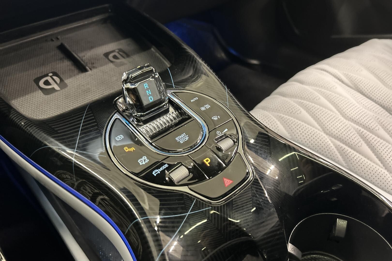 BYD Seal iso kuva 18