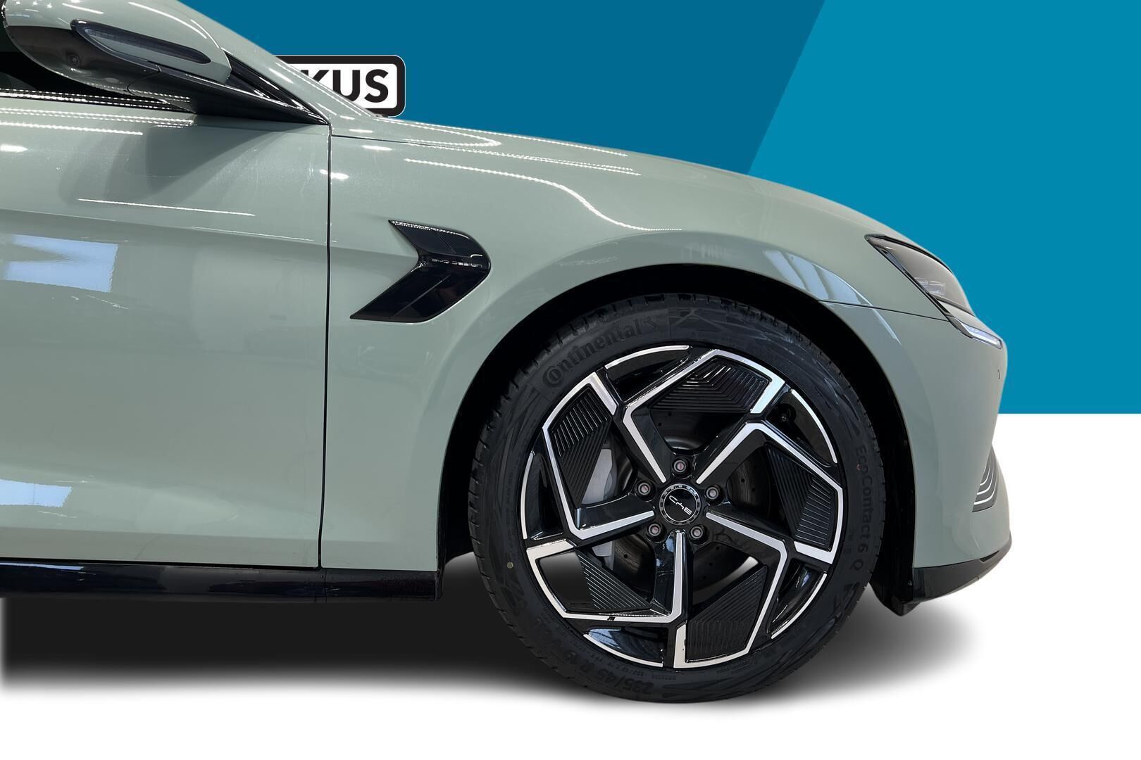 BYD Seal iso kuva 12