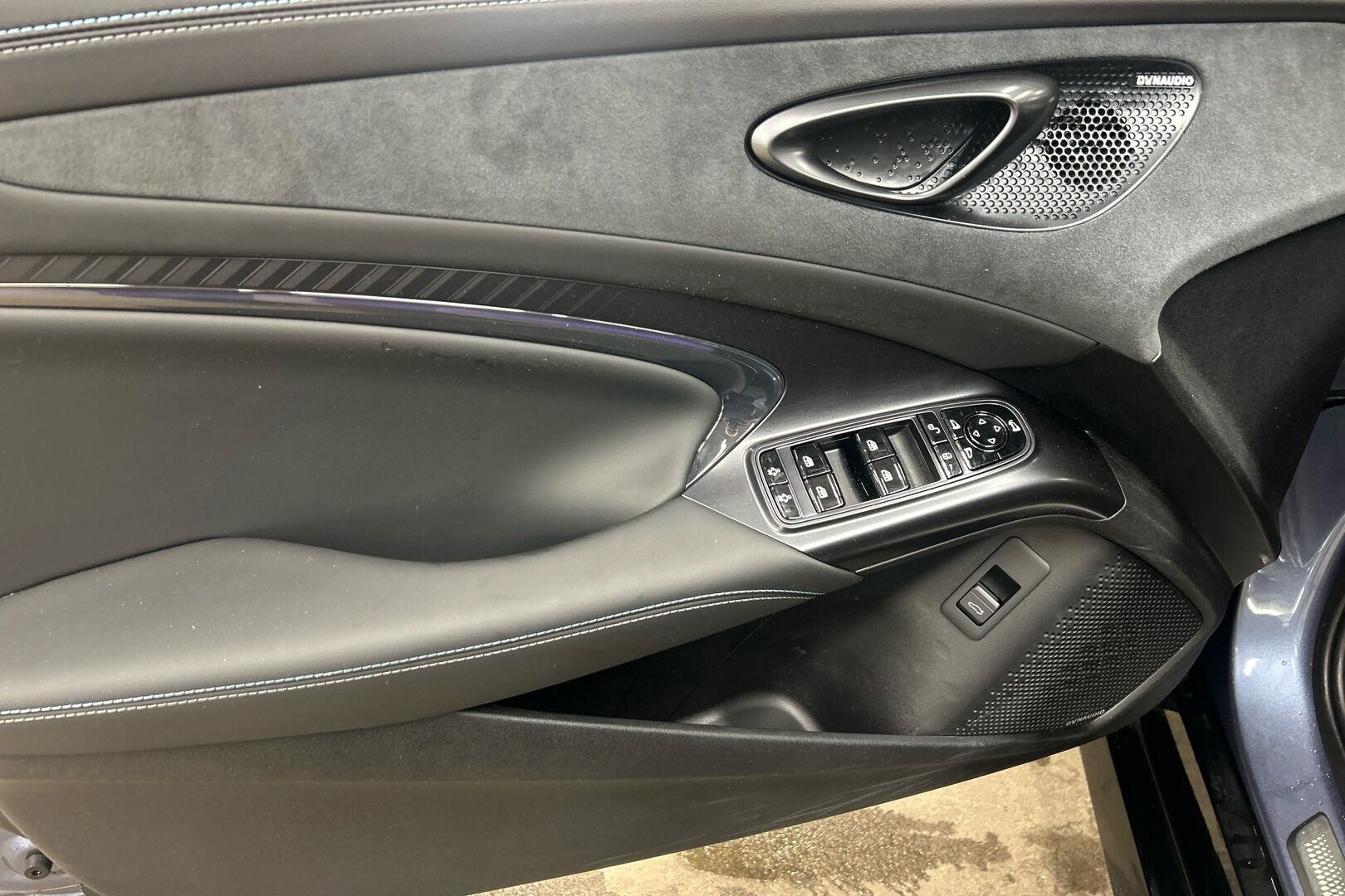 BYD Seal iso kuva 11
