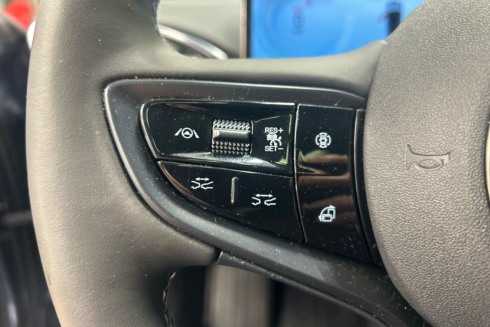 BYD Seal iso kuva 14