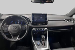 Toyota RAV4 Plug-in esikatselu 5