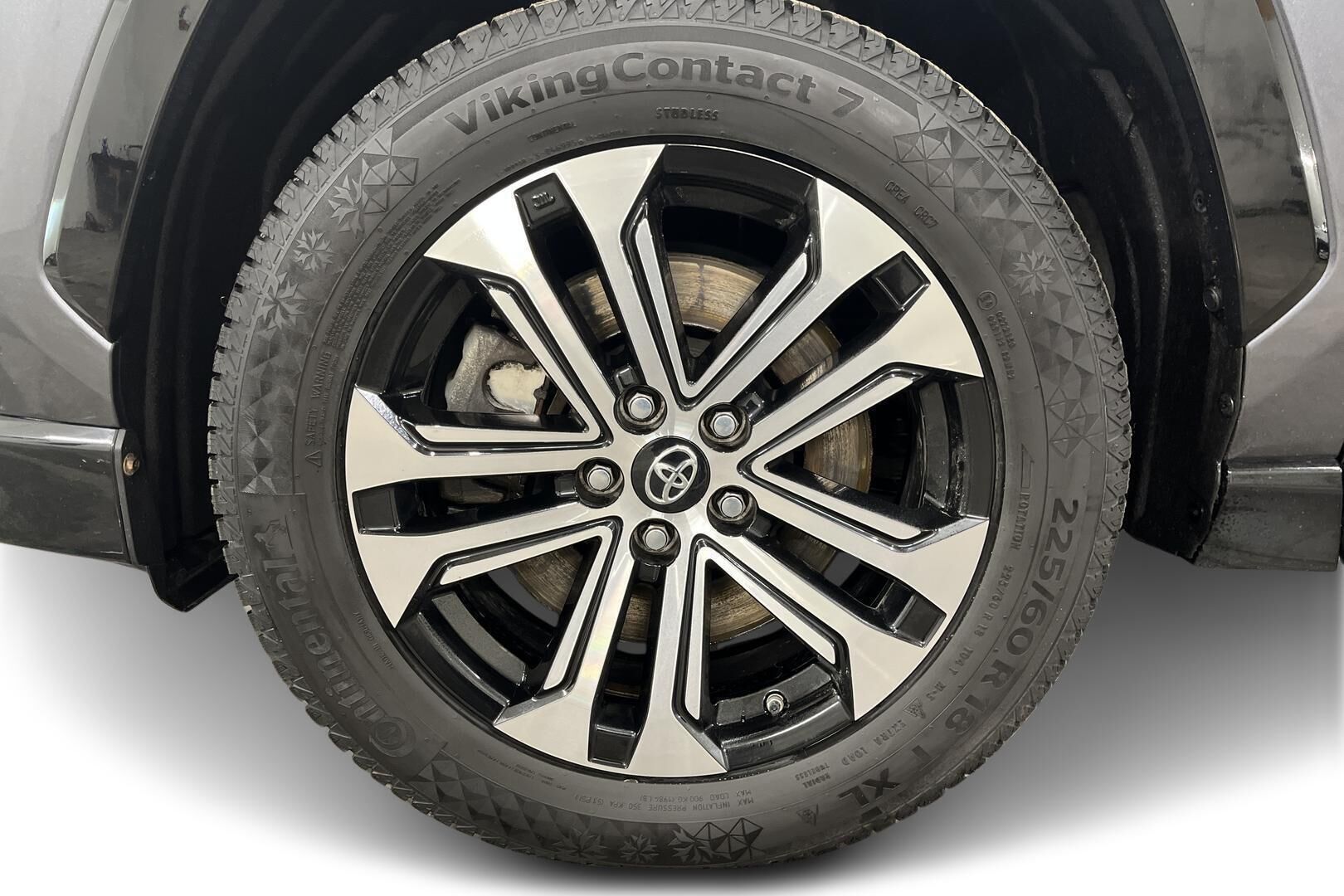 Toyota RAV4 Plug-in iso kuva 6